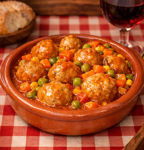 Albondigas a la jardinera en Mambo