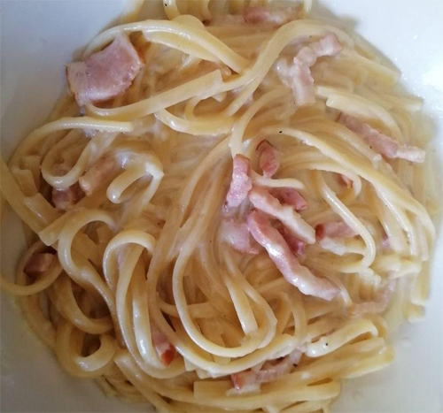 espaguetis con nata en mambo
