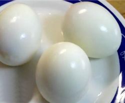 huevos cocidos en mambo