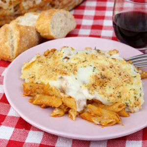 Macarrones con carne gratinados en Mambo