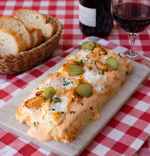 Pastel frío de mejillones en escabeche en Mambo