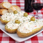Pastel frío de mejillones en escabeche en Mambo